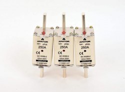 Apator-250A Bıçaklı Sigorta Buşonu NH Boy 1-WTNH 1 250 A - Apator