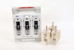 Apator-3x400A Yatay Sigortalı Yük Ayırıcı NH Boy 2-RBK 2 - Apator