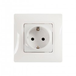 Legrand-Salbei Beyaz Topraklı Priz-767114 - Legrand