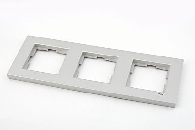 Viko Novella Glass Metallic White 3-piece Horizontal - 1