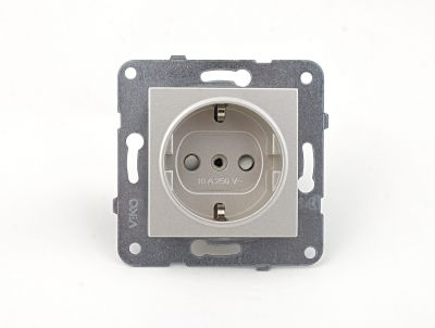 Viko/Novella Metallic White Green Earthed Plug - 2